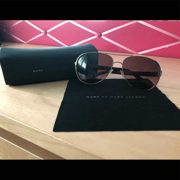Marc Jacobs sunglasses - Picture 7 of 7